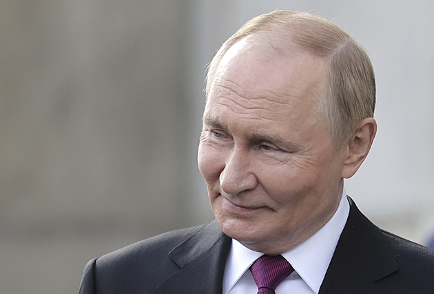 Už teď vítězství pro Putina, snad Trumpa nezesměšní, píší před summitem ve světě