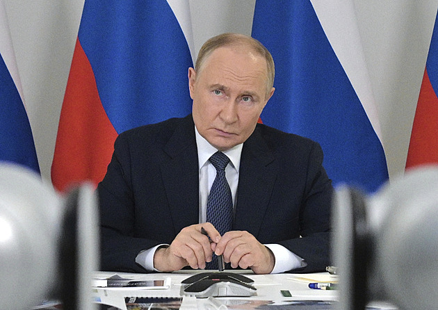 Návrat supervelmoci. Putin chce summit s Ukrajinou jako okrajovým tématem