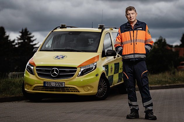 Volají nás, protože jim praktický lékař zrušil návštěvu, říká šéf záchranky