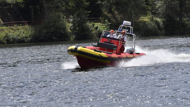 Na Slapech utonula žena. Pokusy o záchranu byly marné, nepomohla ani resuscitace