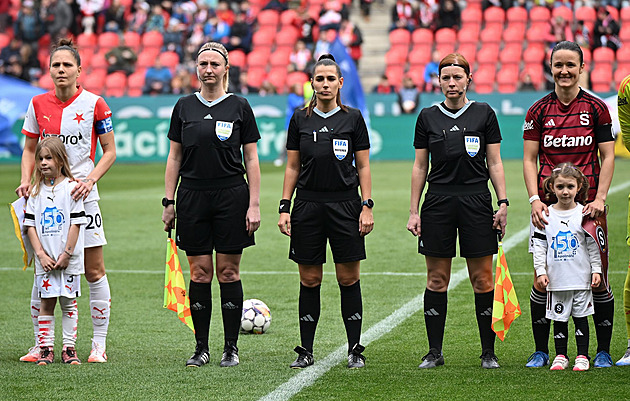 Rozhodčí v lize žen dostanou přidáno. Motivace pro další holky, je jich málo, zní z FAČR