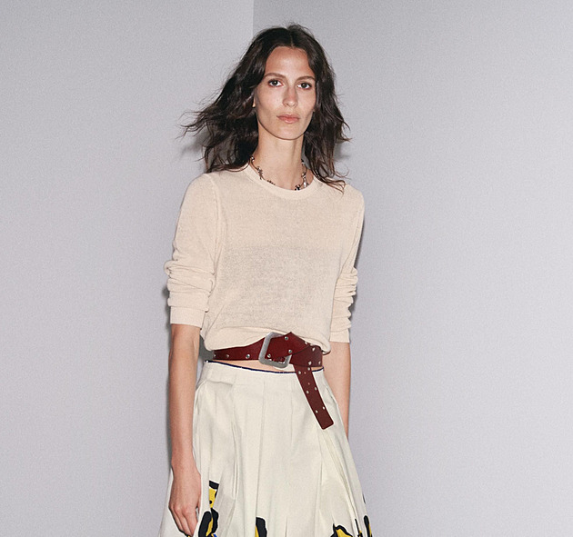 Léto je čas sukní. Přinášíme tipy na sukně pro každou postavu