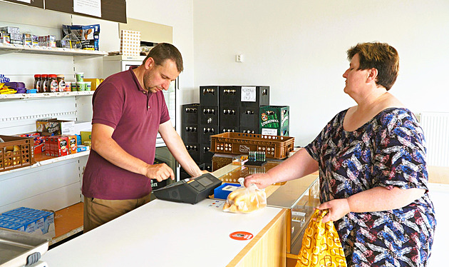 Kraj opět podpoří vesnické obchody, rozdělí mezi ně osm a půl milionu