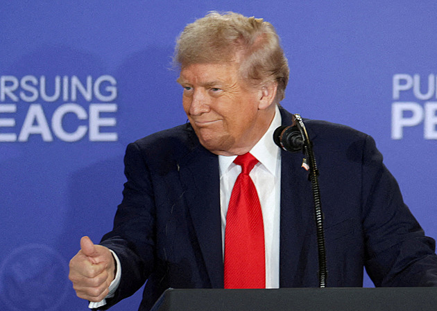 Zelenskyj chce trvalý mír, ne pauzu mezi invazemi. Trump mluví o obdobě článku 5