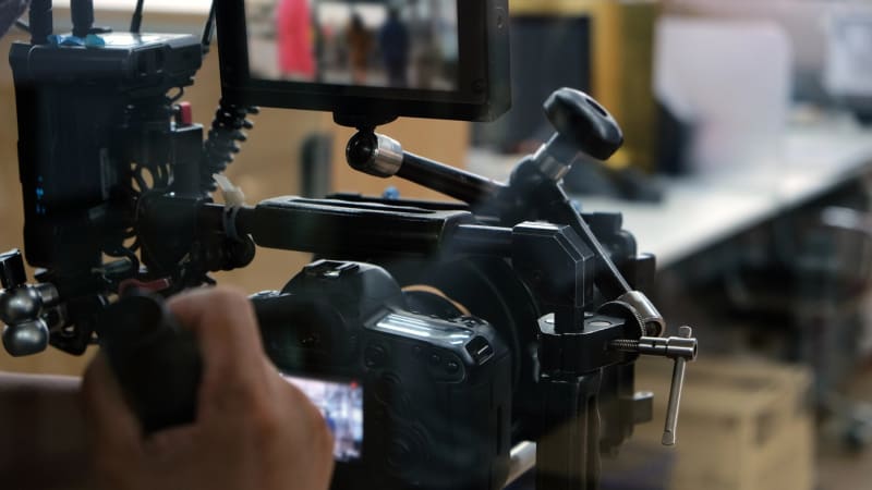 Zemřel herec Tristan Rogers: Hrál v legendární mýdlové opeře a daboval i v Batmanovi