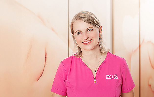 Kojení vs. výrobci umělé výživy. Řešíme střet zájmů a přestalo jít o děti, líčí lékařka