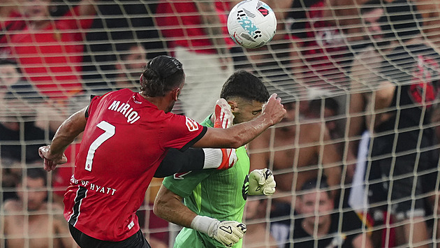 Úspěšný vstup do sezony, Barcelona si poradila s Mallorkou. Ta dohrávala v devíti