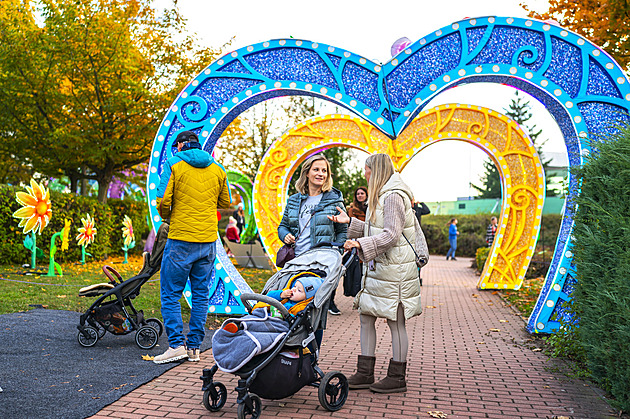 Wonderland přichází! Světelný zábavní park v Praze otevírá 26. září