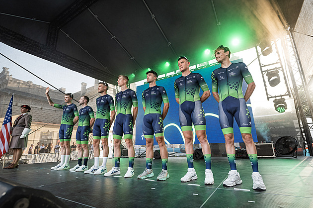 Co si to pícháte? Kontroly, senzory i lékař nablízku. O týmu, kde jezdí jen diabetici