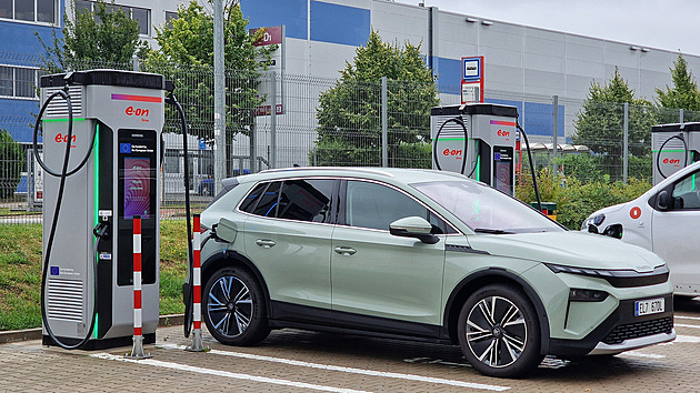 Kolik elektřiny se ztratí při nabíjení elektromobilu? Změřili jsme to