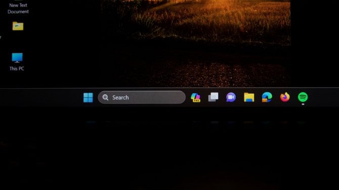 Microsoft vylepšuje tmavý režim ve Windows 11. Sice malými krůčky, ale lepší než nic