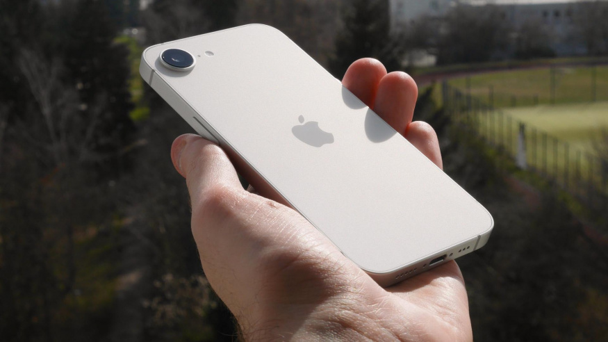 Nejlevnější iPhone 17e má převzít design z top modelů, známe jeho výbavu