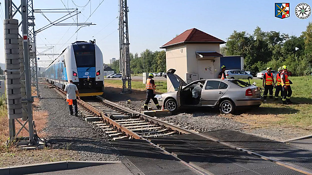 VIDEO: Zběsilá honička na Olomoucku. Šofér pod drogami vletěl přímo před vlak