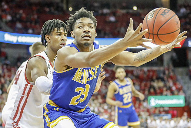 Kennedy posílil Slunetu. Bude bavit skokanskými kousky, věří trenér