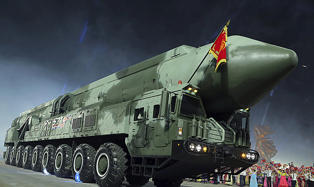 KLDR má tajnou základnu u Číny, s raketami schopnými zasáhnout USA