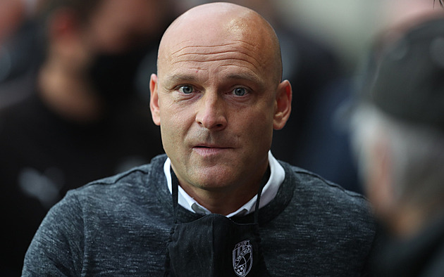 To mám tak špatnou angličtinu? Trenér Guľa na Letné bavil i chválil Spartu