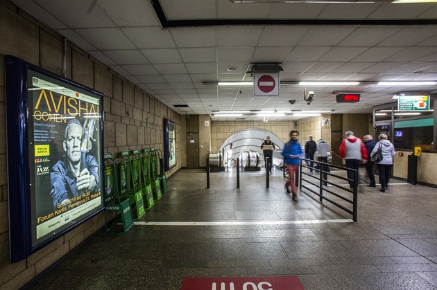 Čekání skončí. Stanice metra Staroměstská se po měsíci a půl otevře i pro vstup