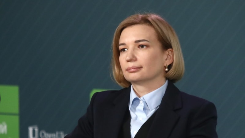 Zelenskyj, nebo Zalužnyj? Ani jeden, Ukrajinci chtějí tvář mimo válku, říká expertka