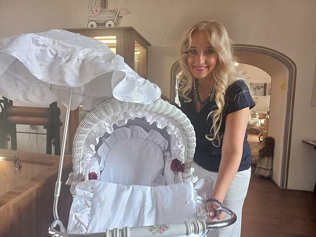 Sběratelka zrenovovala kočárek, v němž se uhnízdily myši. Původní majitel ho nepoznal