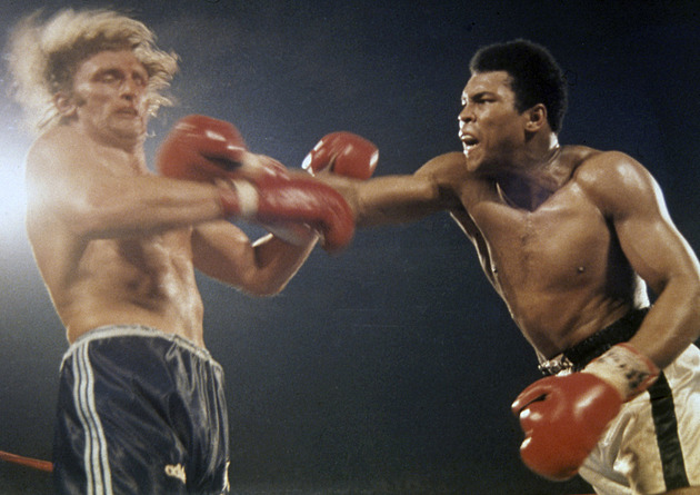 Boxoval s Alim, hrál se Spencerem. Zemřel boxer, který byl předlohou Rockyho