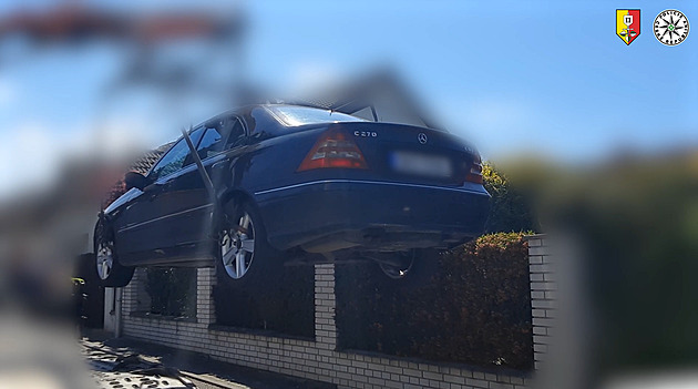 Osmnáctiletý mladík si ze zákazu řízení nic nedělal, policie mu zabavila auto