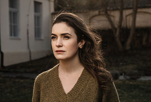 Sloužíme vlasti! Herečka Sarah Haváčová absolvovala vojenský výcvik