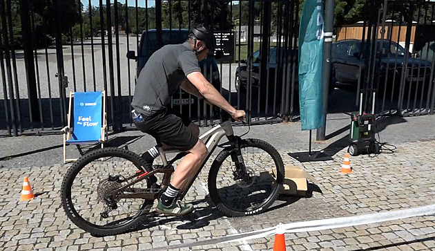 VIDEO: Pomůže, uklidní. Systém ABS na elektrokolech získává popularitu