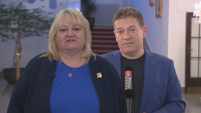 Naiclerová k sociálnímu systému: Na vše nejsou peníze. Školství je na kolenou, odvětil Nacher