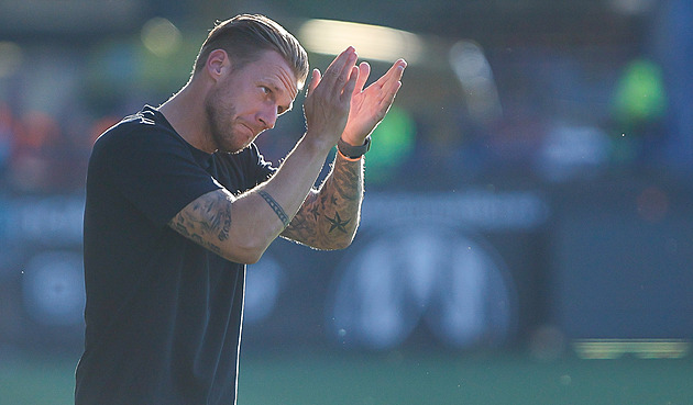 Aby fyzioterapeut strkal do hráče? Musíme si to vyřešit, hlásil po remíze trenér Kováč