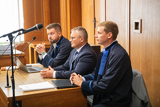 Knobloch se v kauze Autostráda dohodl na podmínce, navíc zaplatí 16 milionů