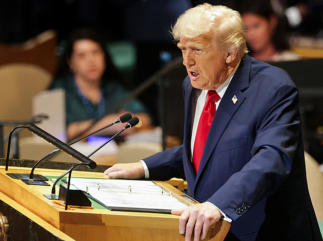 Trumpovi v OSN vypadlo čtecí zařízení. Evropa jde kvůli migrantům do pekla, řekl