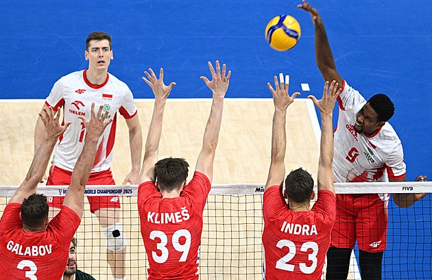 Volejbal ONLINE: Češi bojují o bronz z MS. Koncovku třetí sady nezvládli a prohrávají
