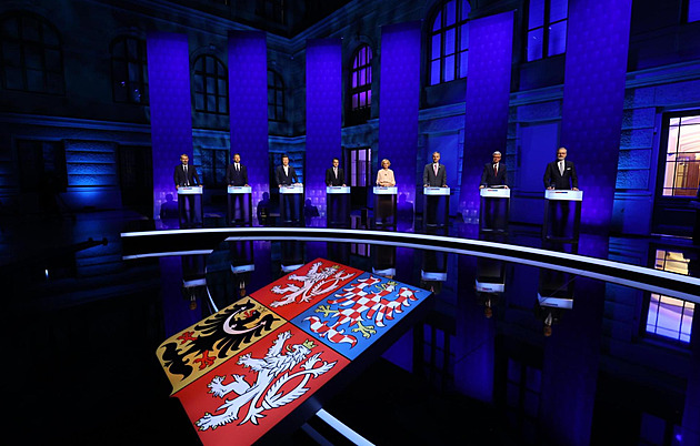 Otázka na zrušení práva veta v EU vyvolala zmatek. Pro byli jen Rakušan a Hřib