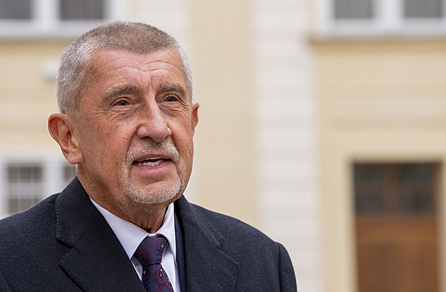 ANO, SPD a Motoristé mají koaliční smlouvu, projednají funkce ve Sněmovně