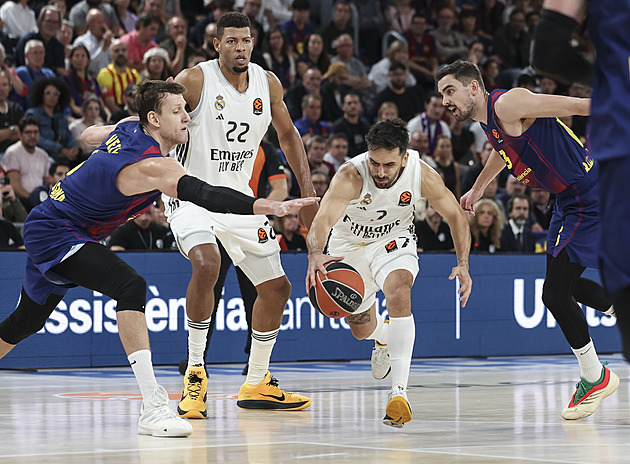 Barcelona dostala od Realu doma stovku, Satoranský skončil v zápase předčasně