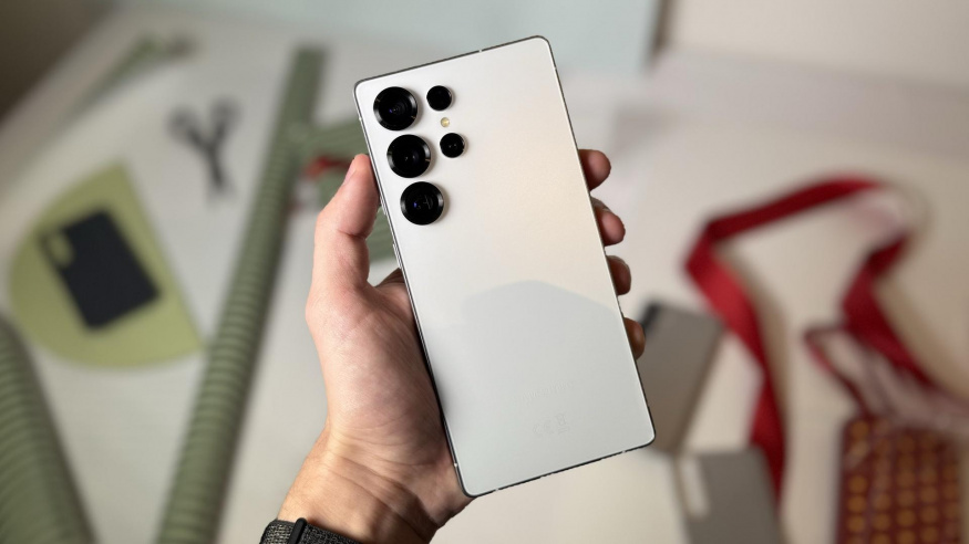 Velký únik celé řady Galaxy S26. Známe detaily o fotoaparátech, čipsetech i kapacitách baterií