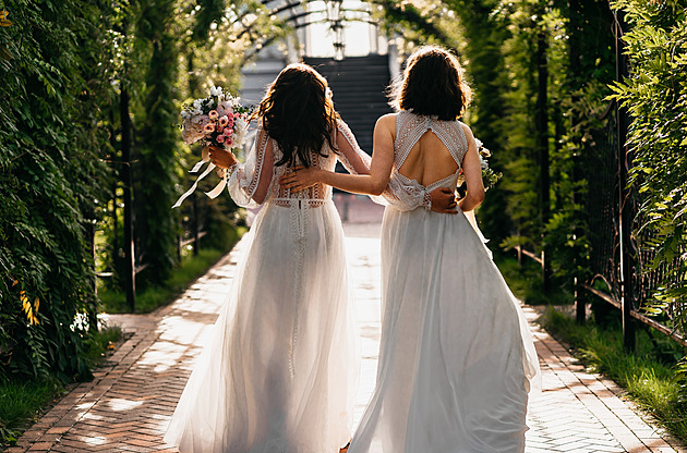 Státy EU musí uznávat stejnopohlavní sňatky uzavřené v jiné členské zemi