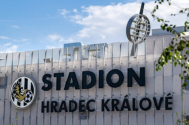 Hradec po 21 letech předá fotbalový klub, bude mít většinu v dozorčí radě