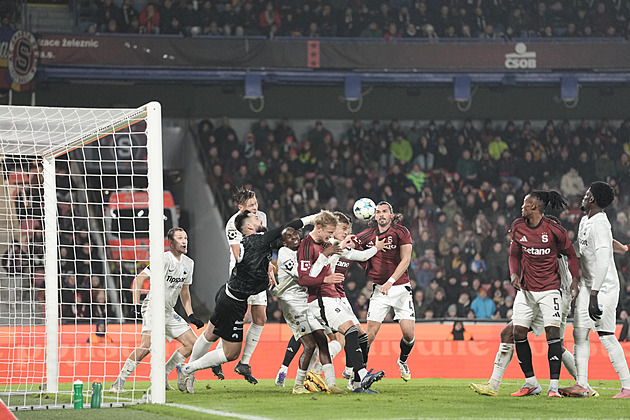 Spartě se doma nedaří a je nejslabší pod Priskem. Zeleného štvalo: Nedáváme góly