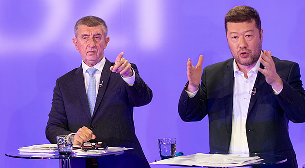 Výbor jedná o doporučení, zda mají být vydáni ke stíhání Babiš a Okamura