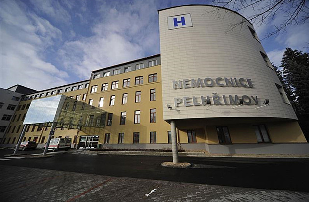 Nemocnice kvůli krizi výrazně zvyšuje bonusy, noví lékaři dostanou až milion