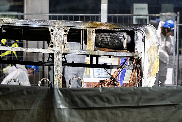 Několik lidí ve Švýcarsku nepřežilo požár autobusu. Policisté mluví o úmyslném činu