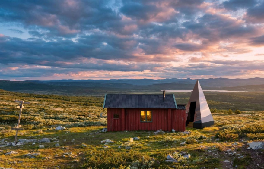 Útěk z civilizace za milion: tohle futuristické týpí je levnější než garsonka v Praze
