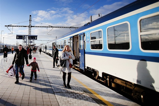 Vlaky o Velikonocích posílí. Více vozů budou mít spoje na Moravu do Plzně i na jih