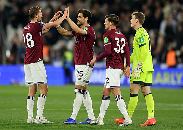 Součkova radost, Krejčího zmar. West Ham v záchranářském duelu rozdrtil Wolves