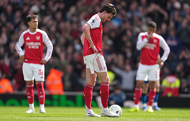 ONLINE: Arsenal padl s Bournemouthem, večer nastoupí Liverpool