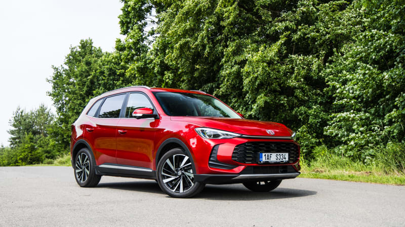 TEST: MG ZS Hybrid+ je úsporné SUV pro normální lidi. Dojezd velmi závisí na stylu řízení