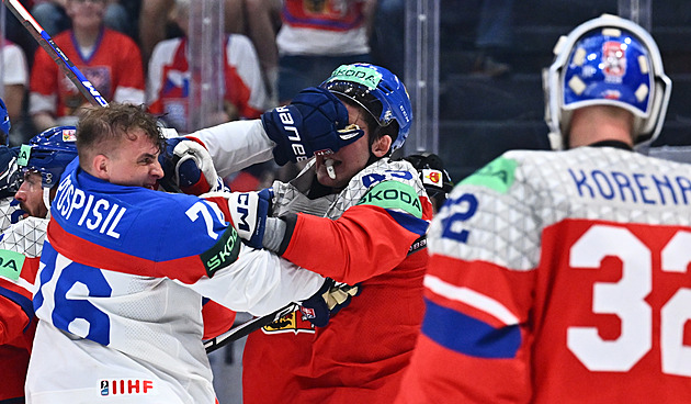 Bratři dráždili Čechy, emoce neuhlídali. Slovákům vadili sudí i rozhodující trefa