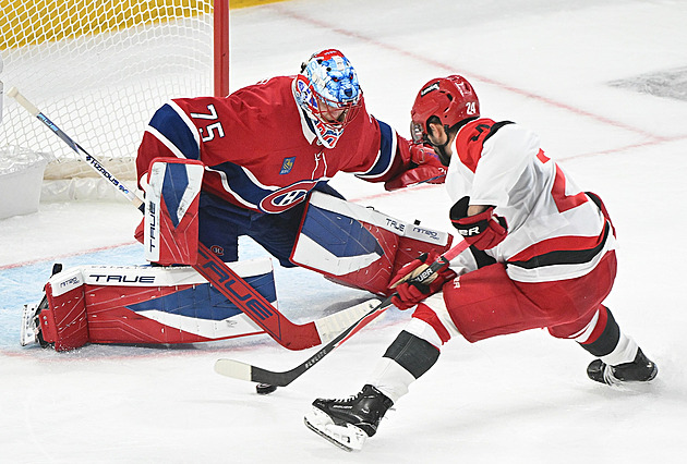 Carolina nedala Montrealu šanci a je krok od finále Stanley Cupu