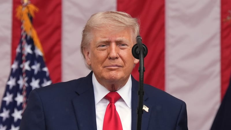 Eskalace u Hormuzu: USA dokončily údery na Írán, ten hned vypálil rakety na pátou flotilu